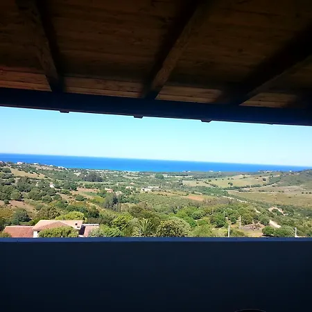 Фермерский дом Agriturismo Istedduile Синискола