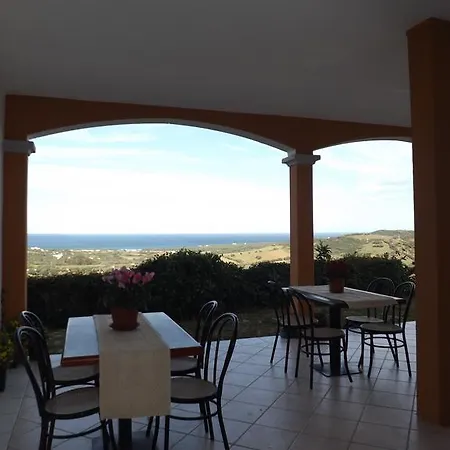 Фермерский дом Agriturismo Istedduile Синискола